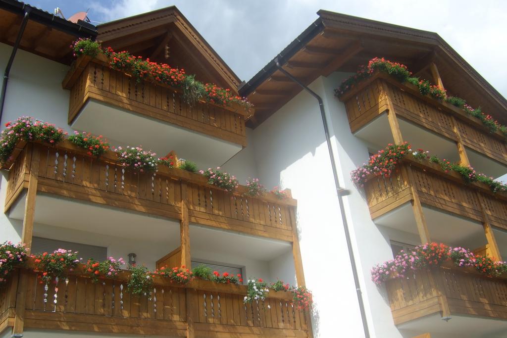 Gasthaus Jaufenblick San Martino di Castrozza Buitenkant foto