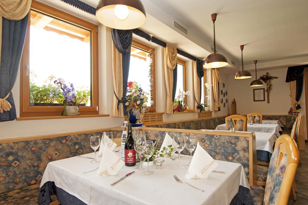 Gasthaus Jaufenblick San Martino di Castrozza Buitenkant foto
